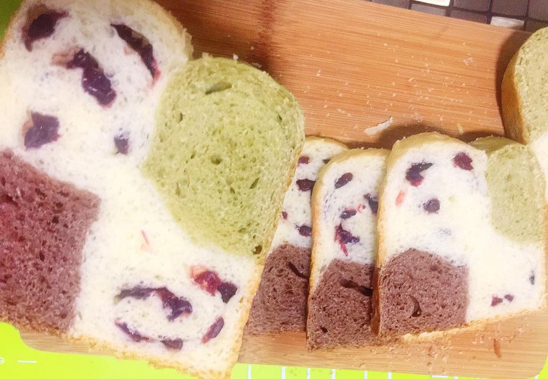 蔓越莓三色吐司