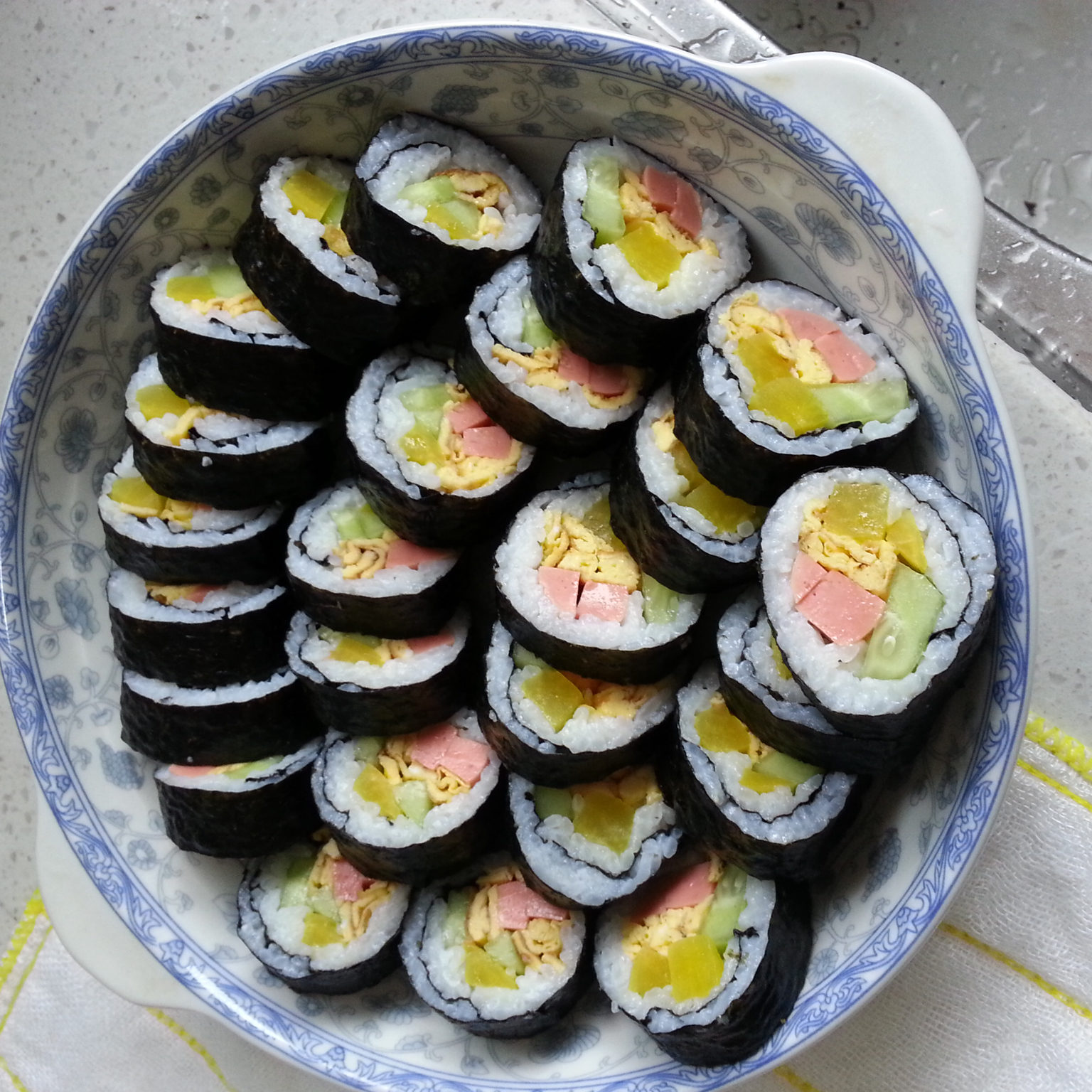 紫菜卷寿司
