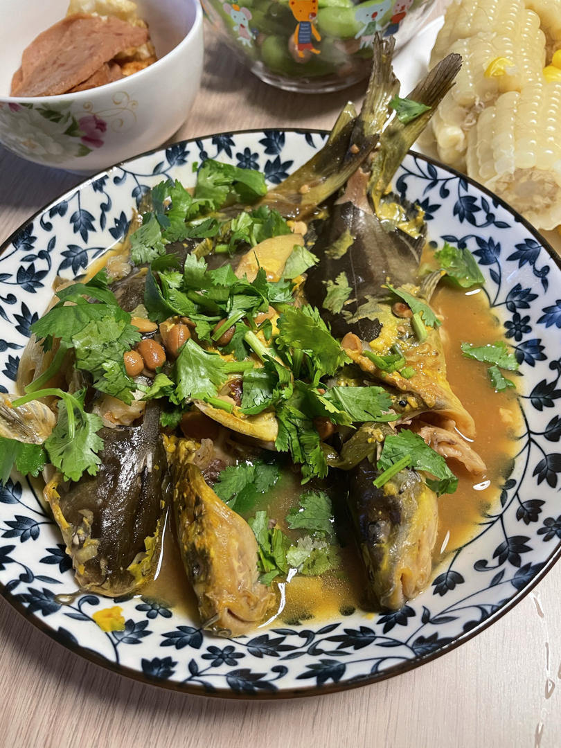 虎克船长yr做的东北菜酱焖嘎牙子鱼
