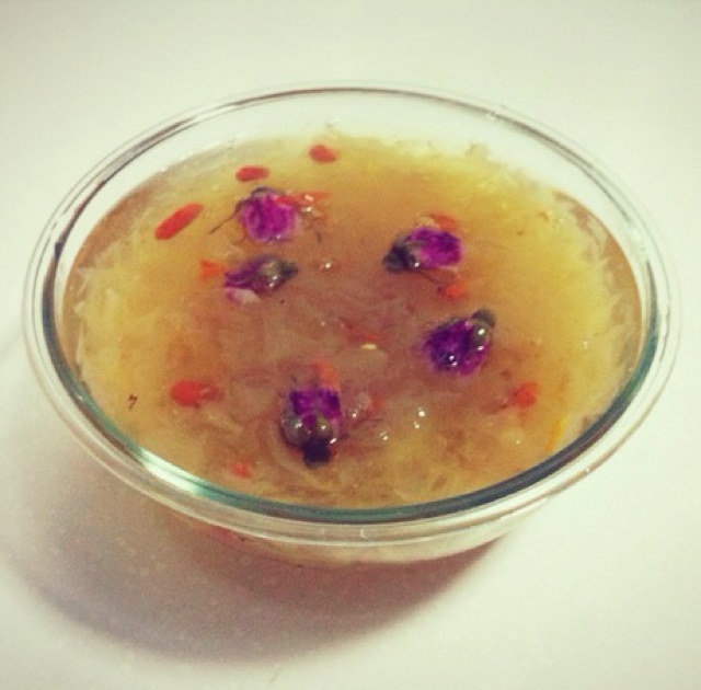 雪莲子玫瑰红颜饮