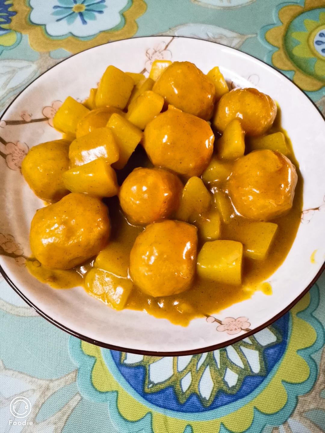 想成为大厨的手残党做的咖喱鱼丸无油