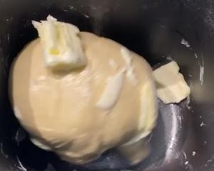 【冷藏发酵】全麦麻薯软欧包｛面包机揉面｝后油法的做法 步骤2
