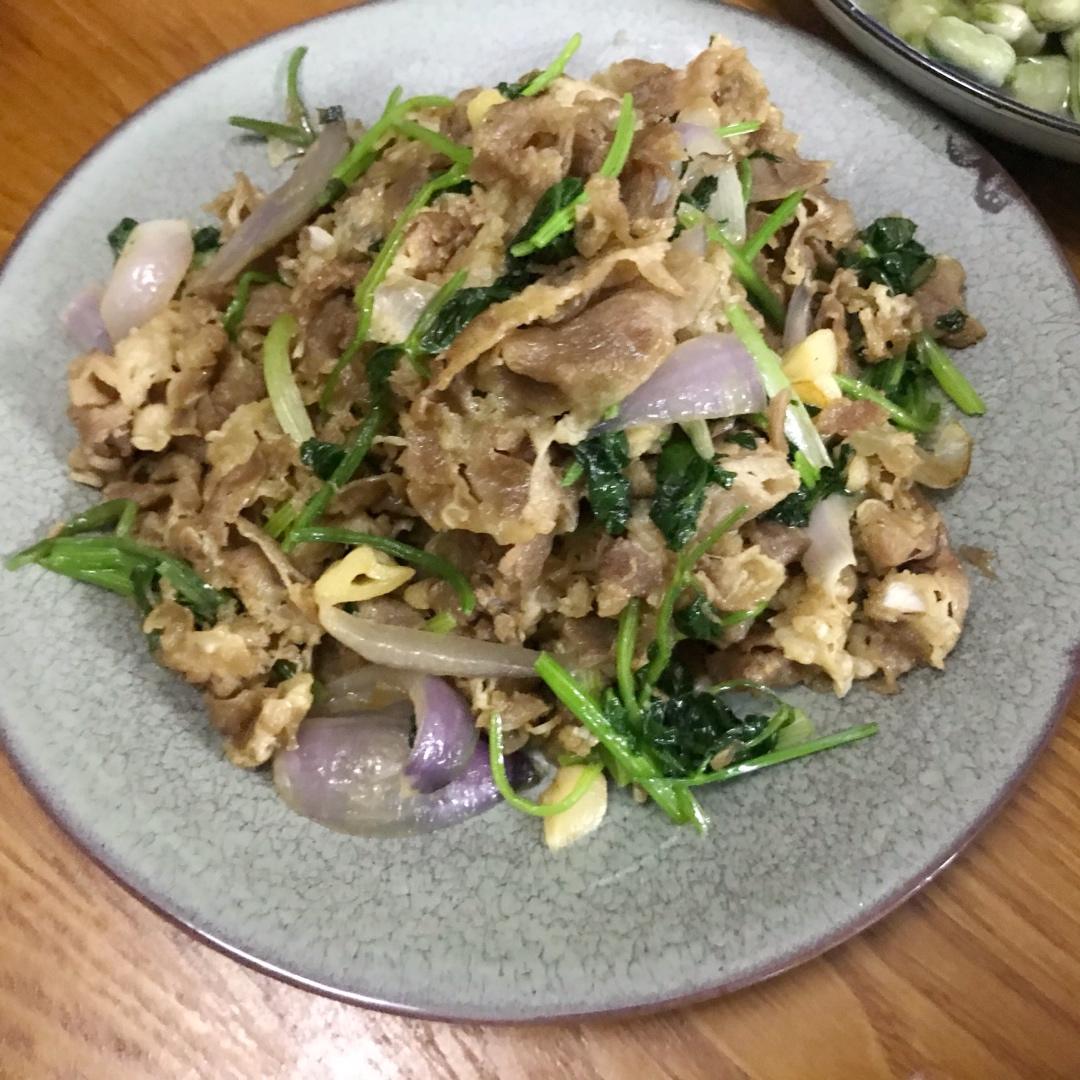 洋葱爆肥牛