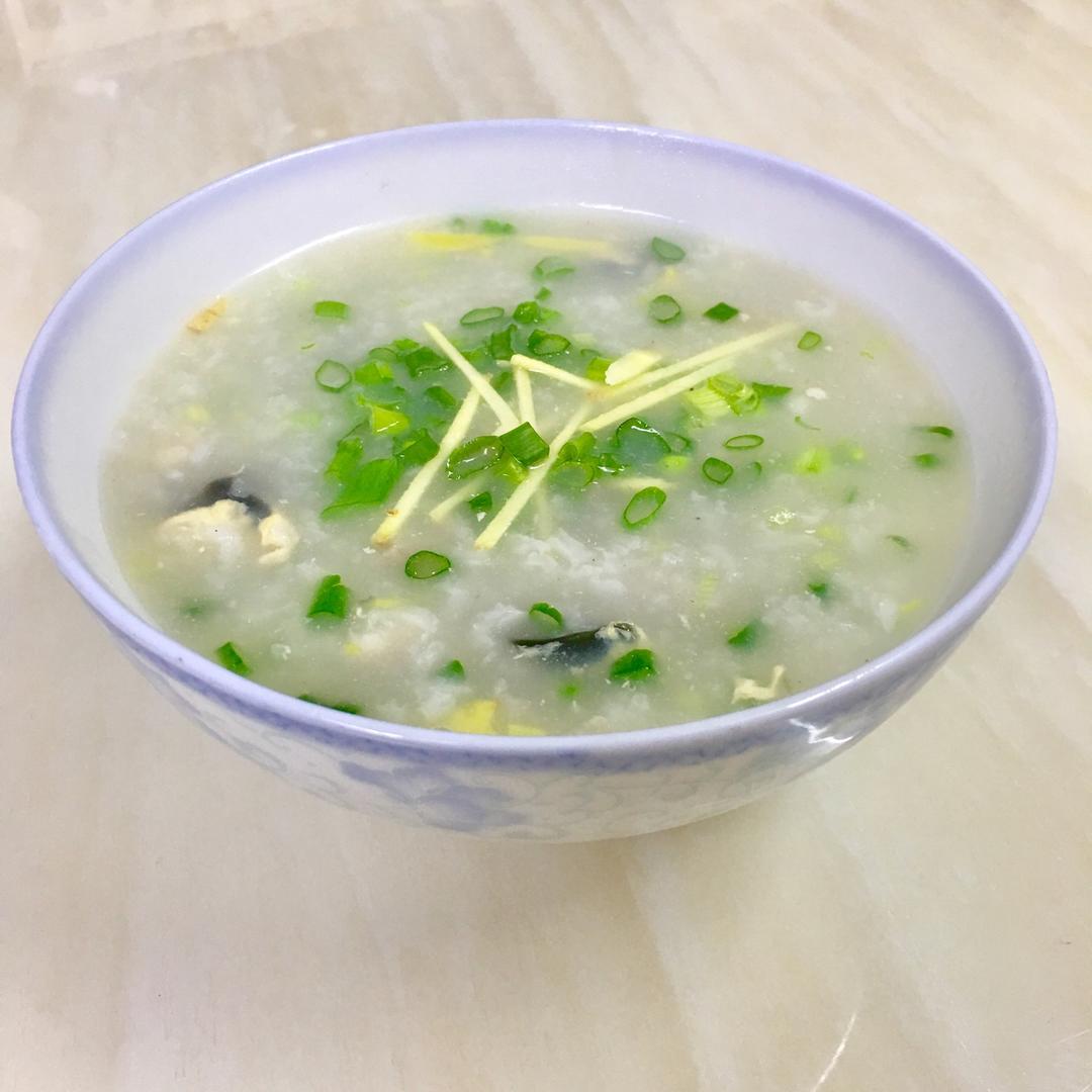 皮蛋瘦肉粥 Pidan & Pork Rice Soup