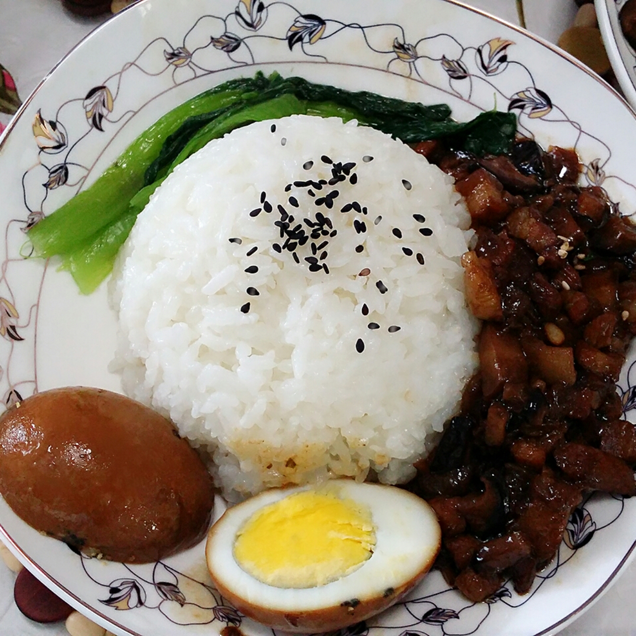 台式卤肉饭