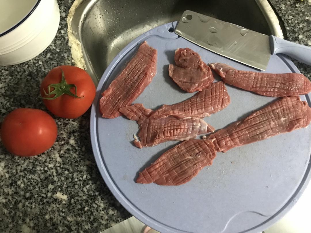 番茄牛霖