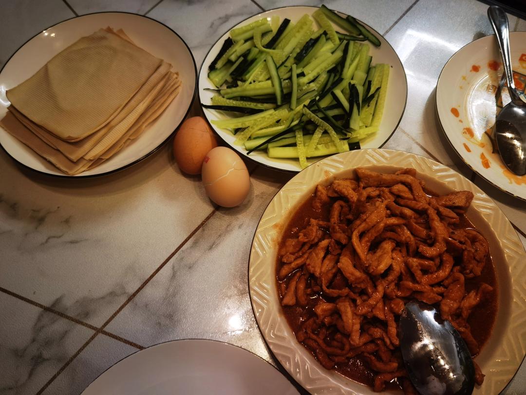 厨师长教你：“京酱肉丝”的家常做法，酱香咸甜适中，老少皆宜