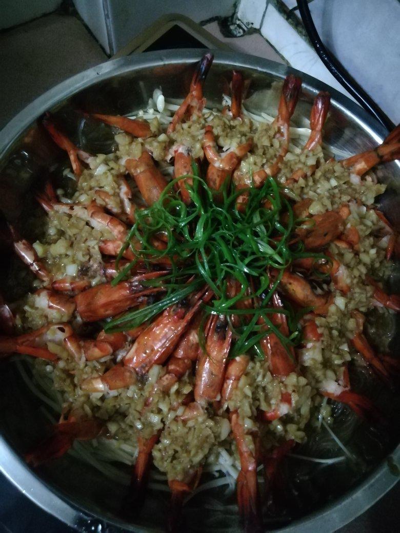 蒜蓉粉丝蒸虾