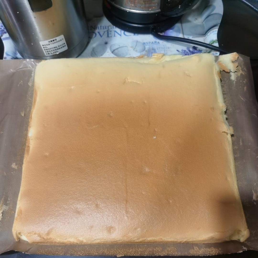 蛋糕卷这样做‼️不掉皮不开裂（小视频食谱）