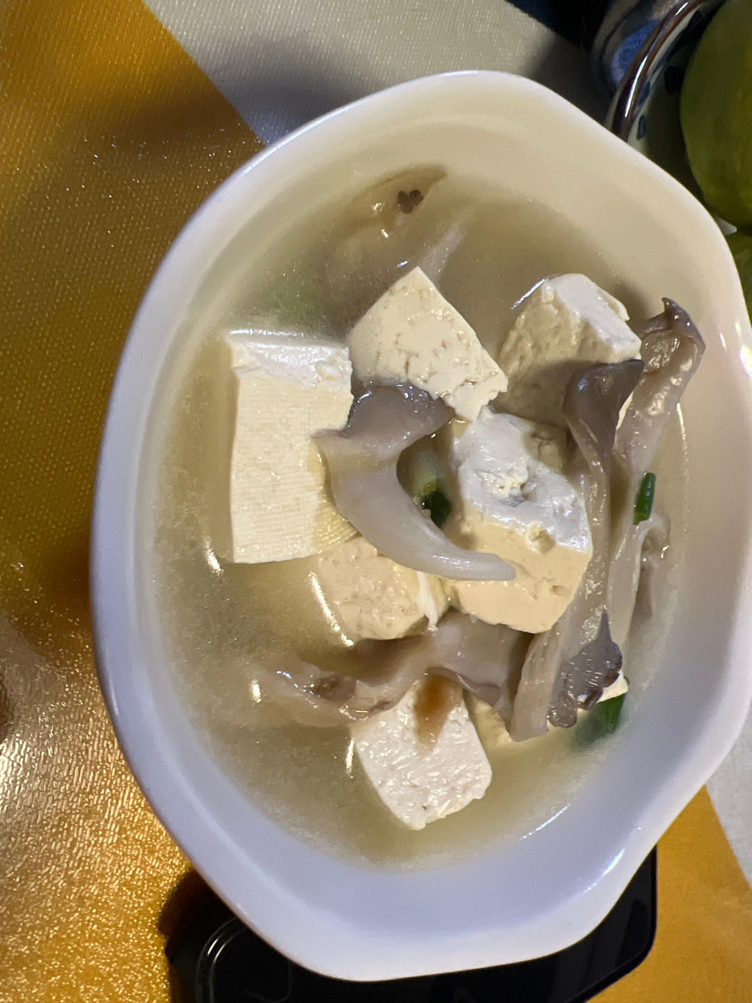 平菇豆腐汤