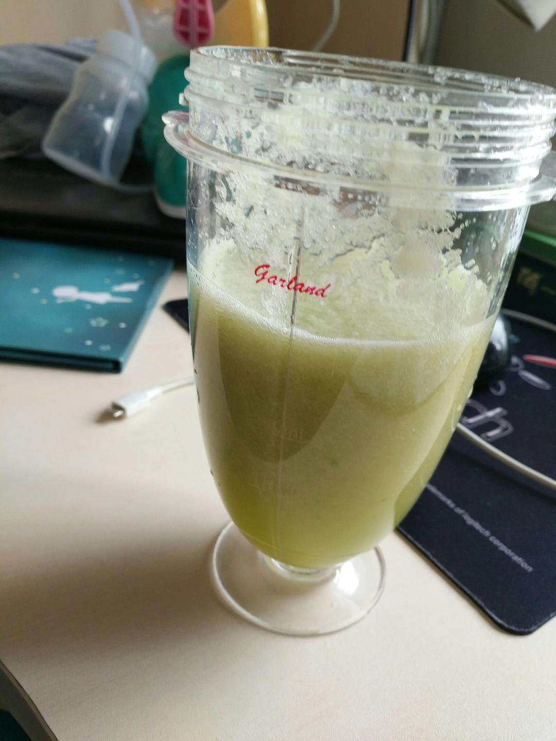 rabbitdream做的鲜榨黄瓜苦瓜汁