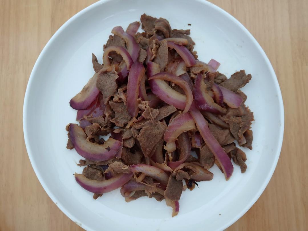 洋葱炒牛肉