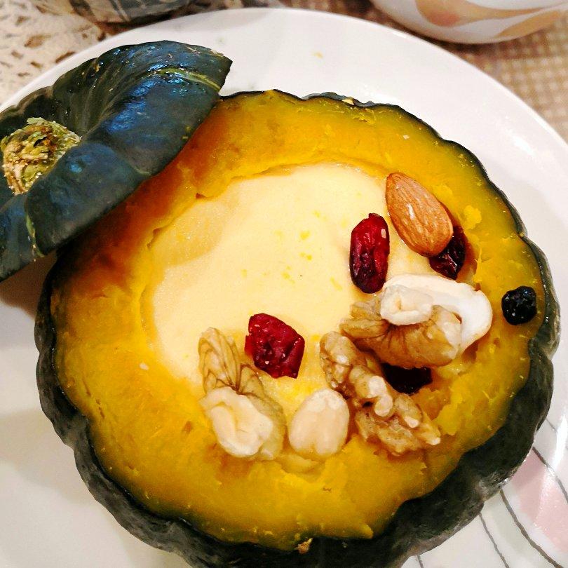 swalls做的低脂健身餐-贝贝南瓜炖蛋(双皮奶)