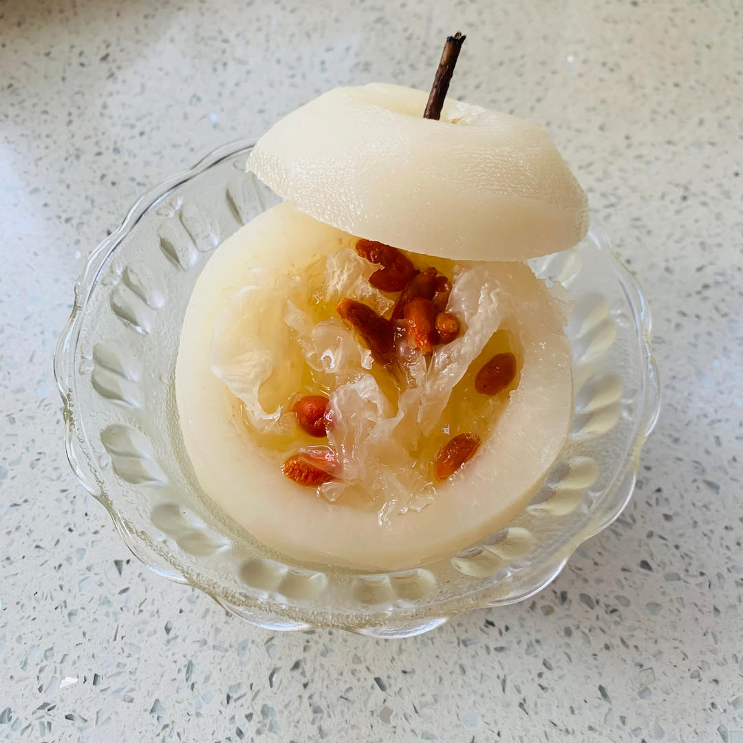 整只冰糖雪梨