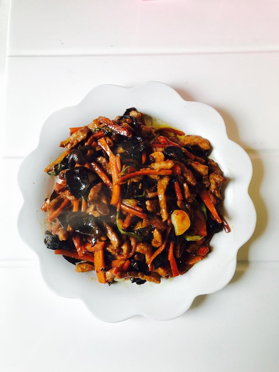 鱼香肉丝Yuxiang Shredded Pork