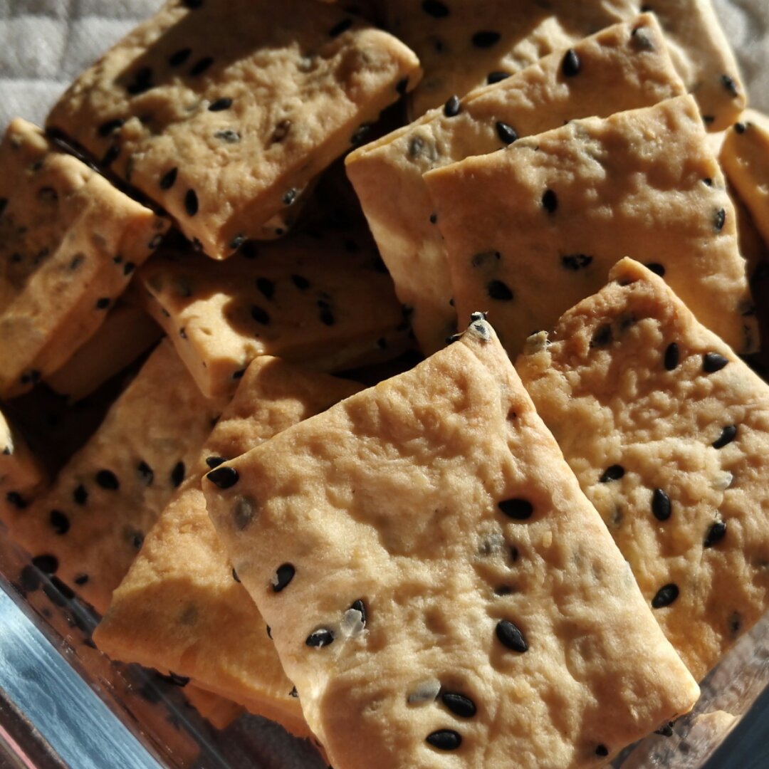 黑芝麻咸香饼干