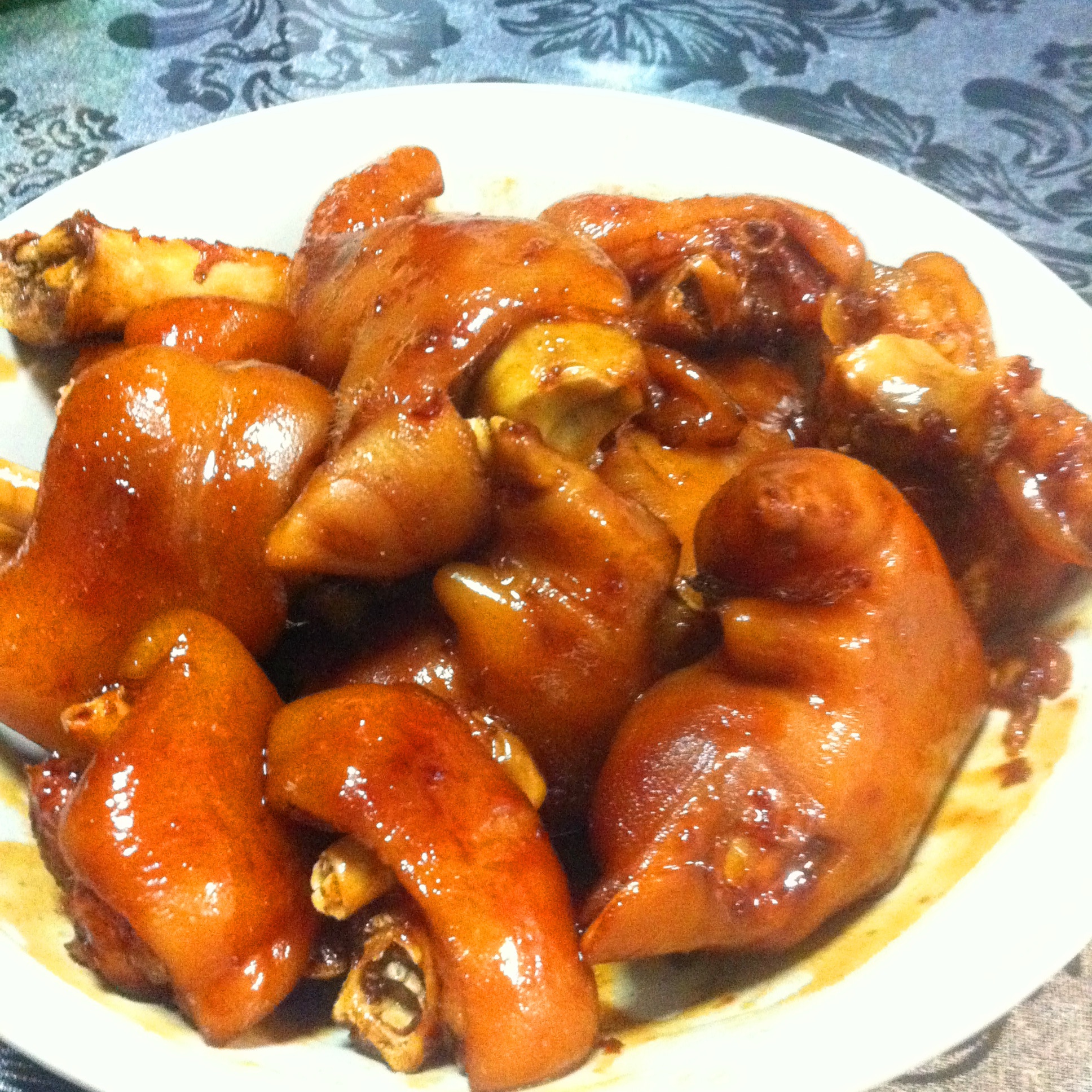 肉食控酷爱的重口味菜式【香辣红焖猪手】