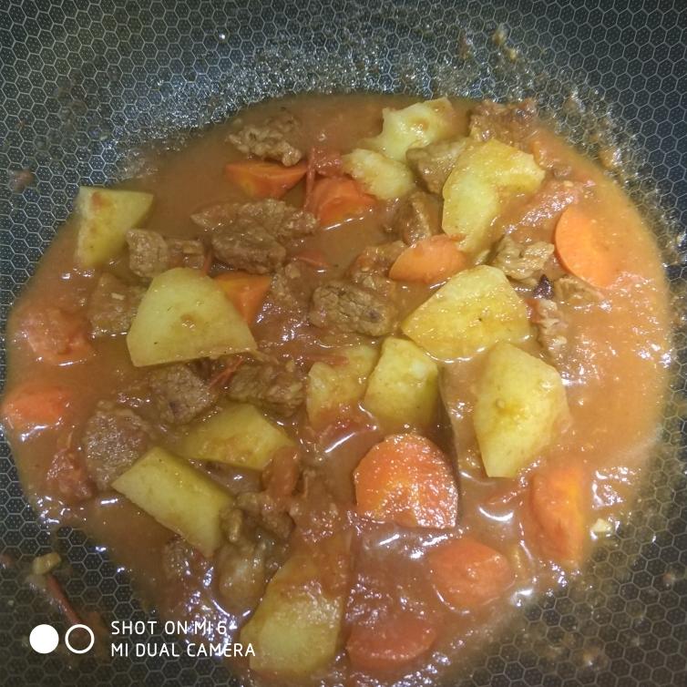 番茄土豆炖牛腩