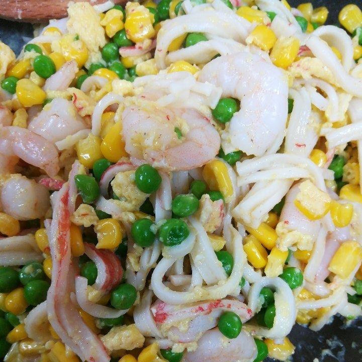 虾仁蟹柳炒饭