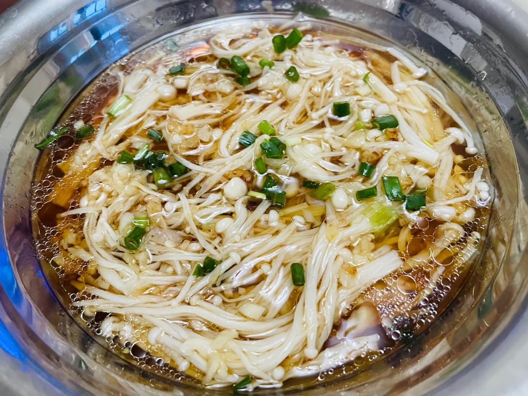 蒜蓉蒸金针菇