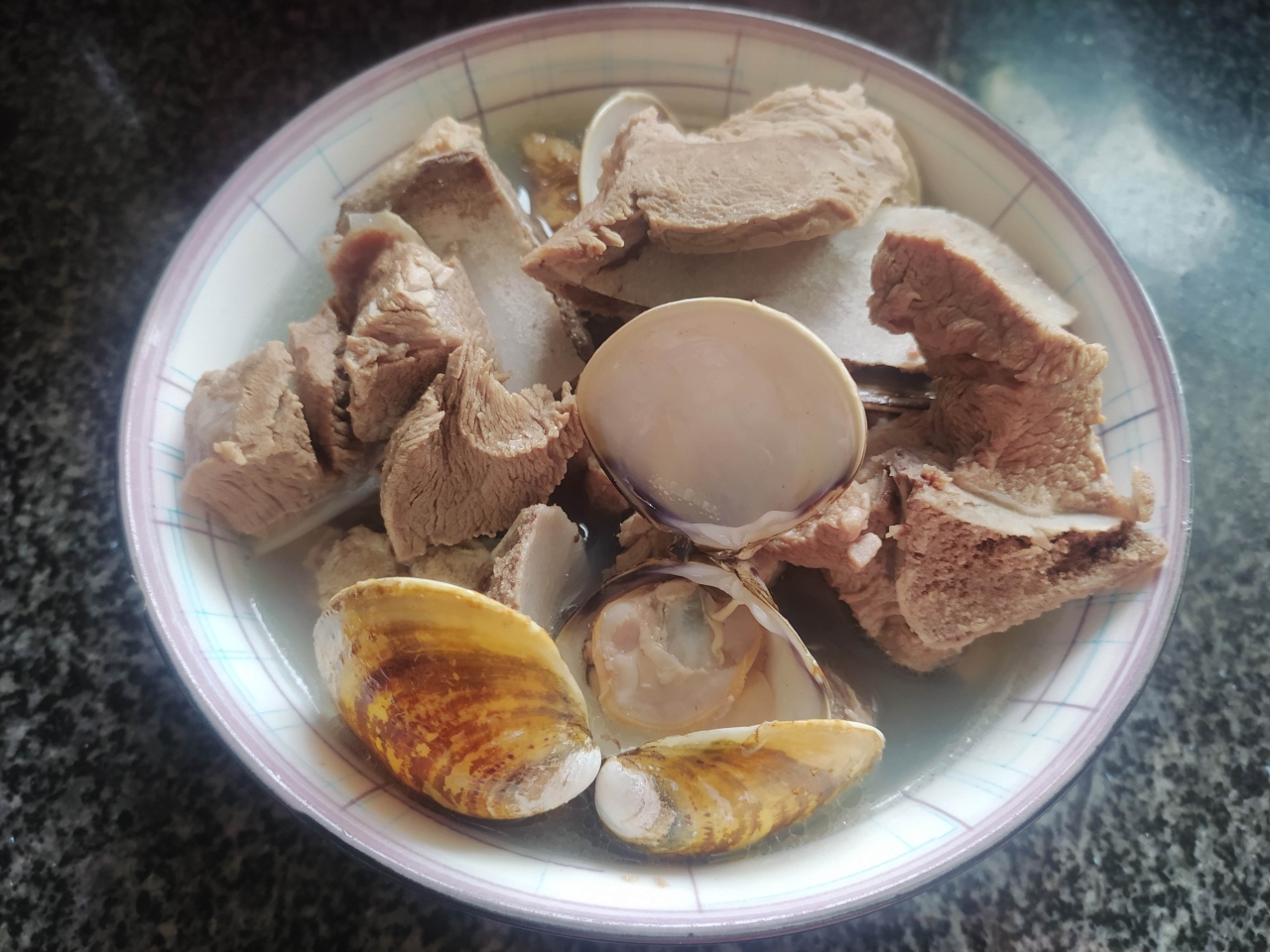 [家常菜]纹蛤炖排骨/扇子骨的做法
