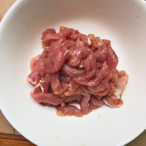 妈妈的菜谱-土豆煨肉的做法 步骤3