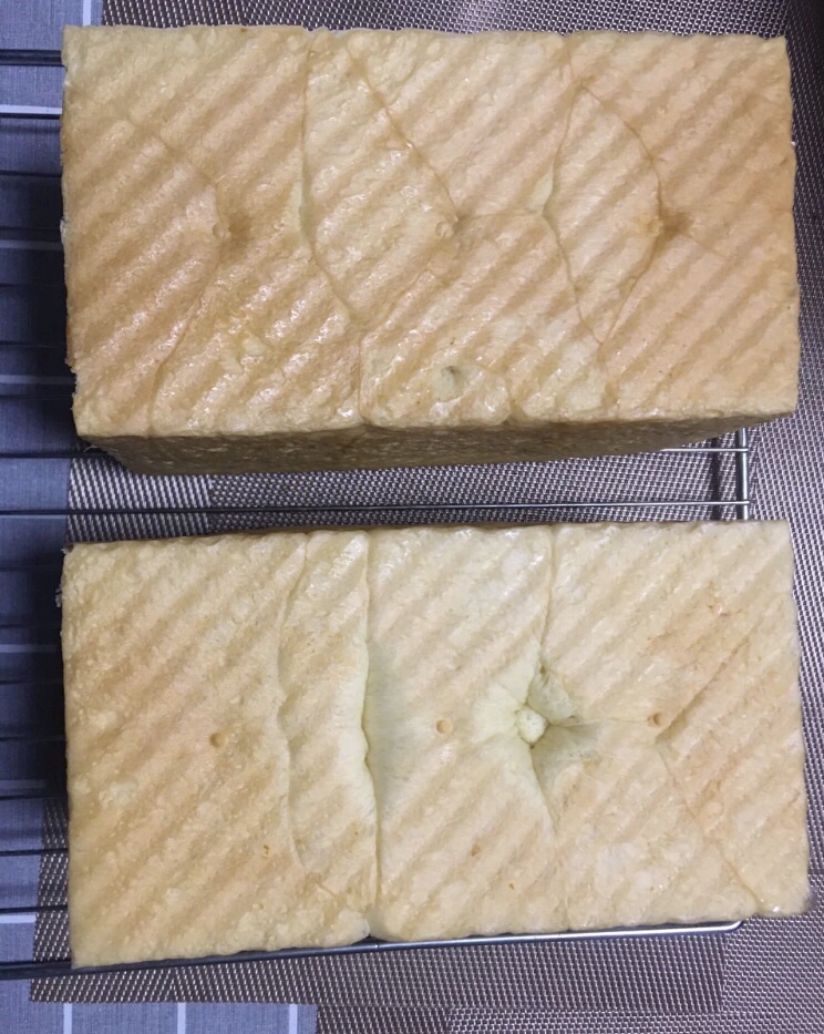 面包机版中种手撕北海道吐司（ 参照王光光光光食谱）的做法