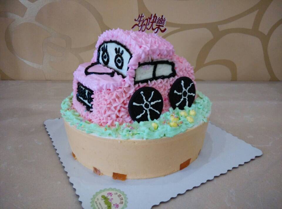 奶油水果装饰蛋糕