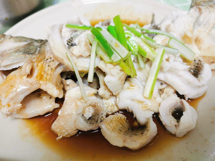 鲜嫩鲈鱼片