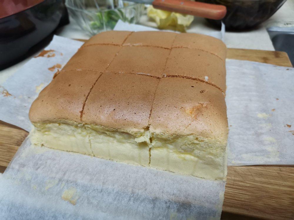 网红爆款芝士古早味蛋糕