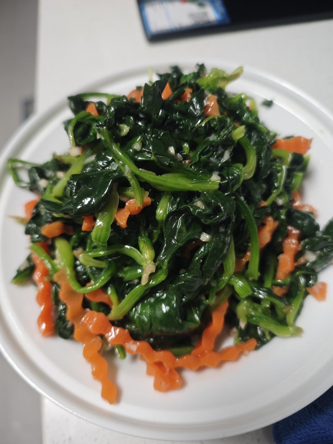 凉拌菠菜(家传秘方)