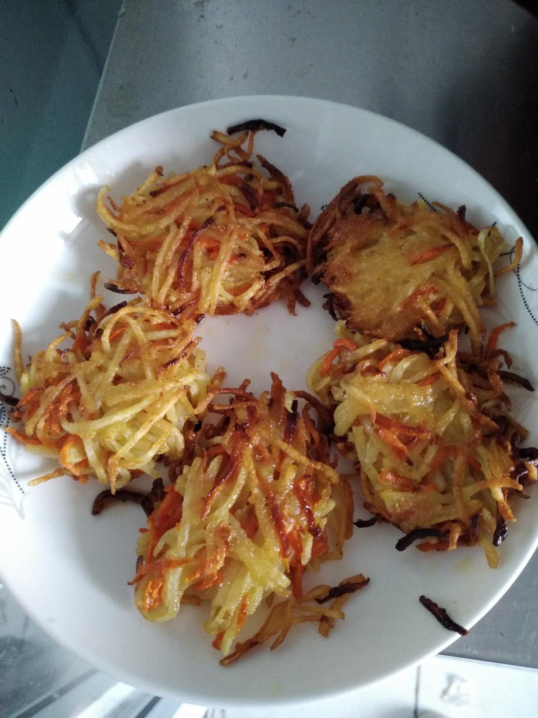 零失败胡萝卜土豆丝饼