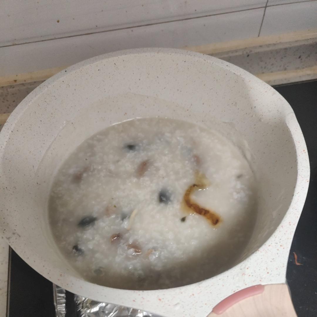 十五分钟快手之香滑皮蛋瘦肉粥(附五分钟电饭煲电压力锅更快捷方法)