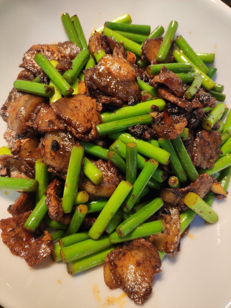 厨师长教你：“回锅肉”的正宗做法，先收藏