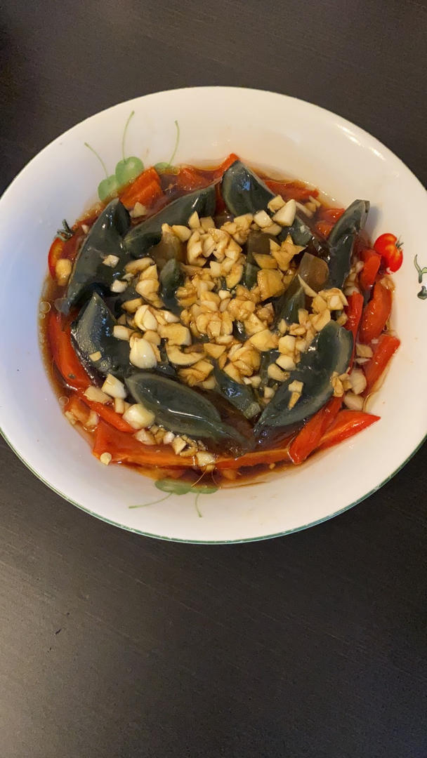烧辣椒皮蛋