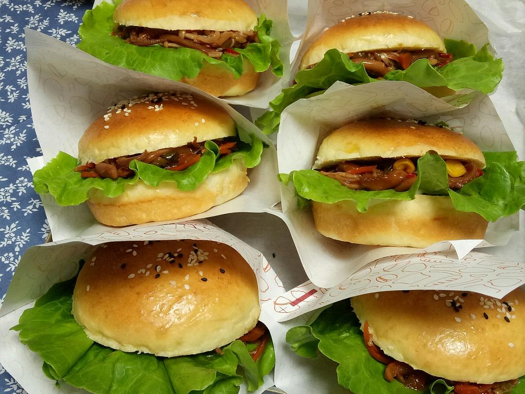 超好吃的q弹鱿鱼汉堡的做法