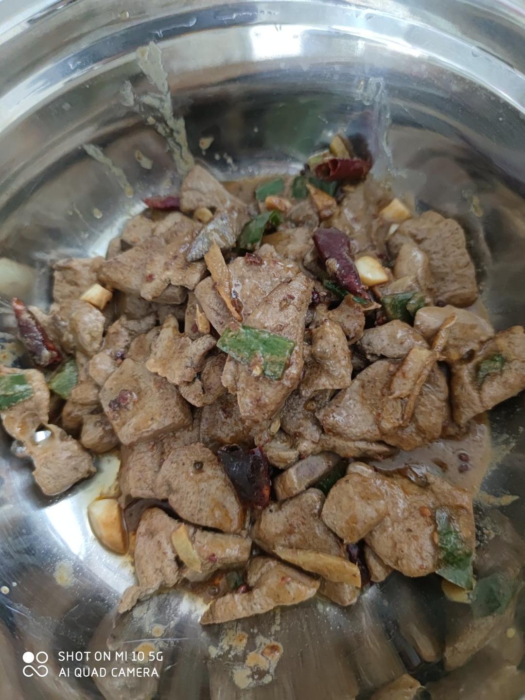 爽滑鲜嫩的【爆炒猪肝】不柴不粉无腥味！