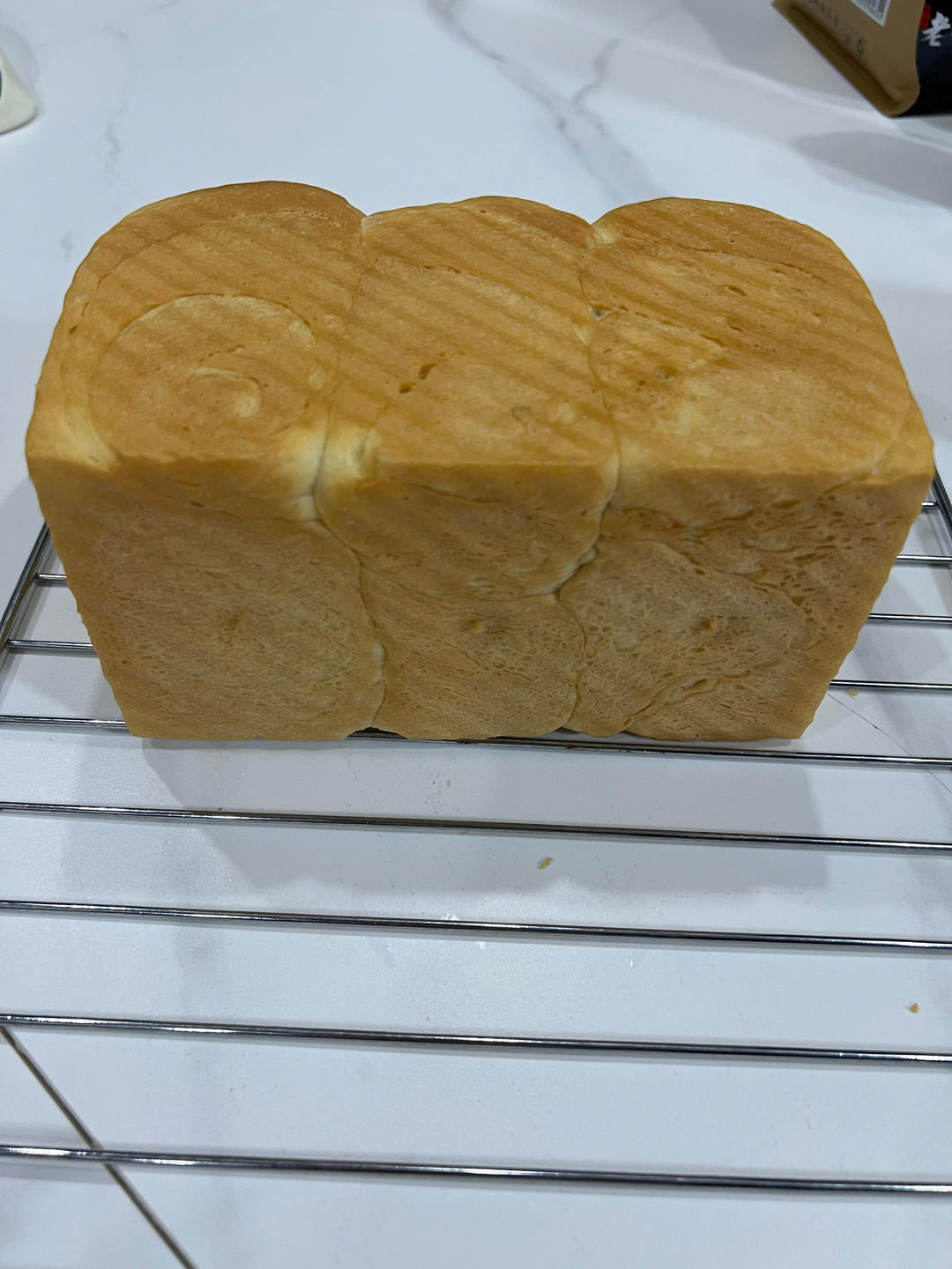 做一次就成功的牛奶吐司面包（手和面揉出手套膜）最后附全麦吐司