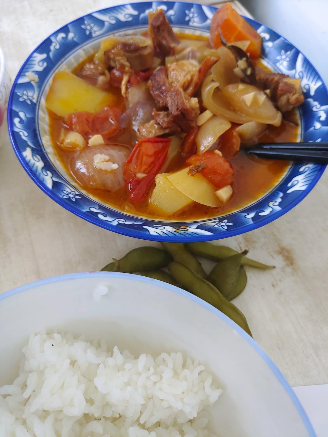 番茄土豆炖牛腩