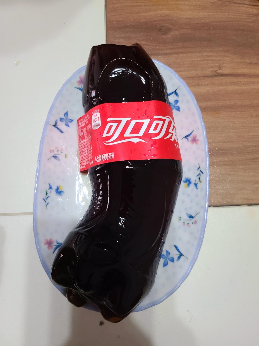 别再用冰箱冻可乐了，教你一招，用白凉粉秒变【可乐冻】夏季必备