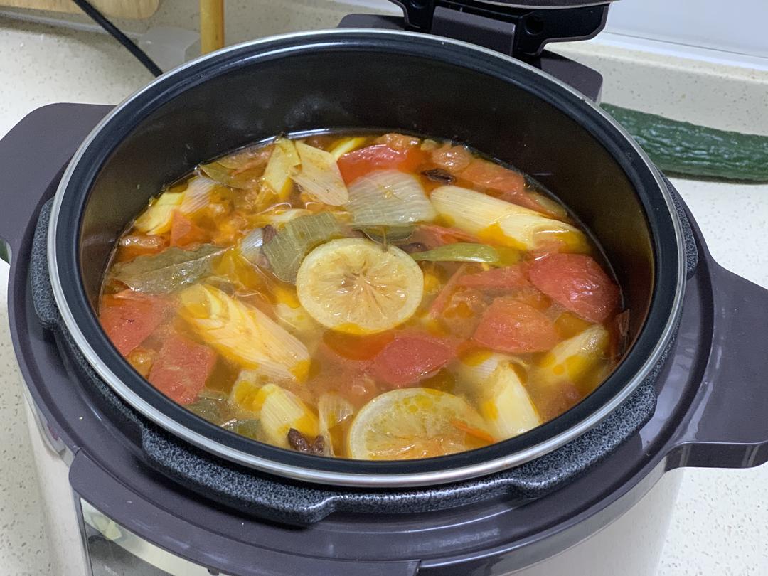 酸爽可口～西红柿土豆牛腩