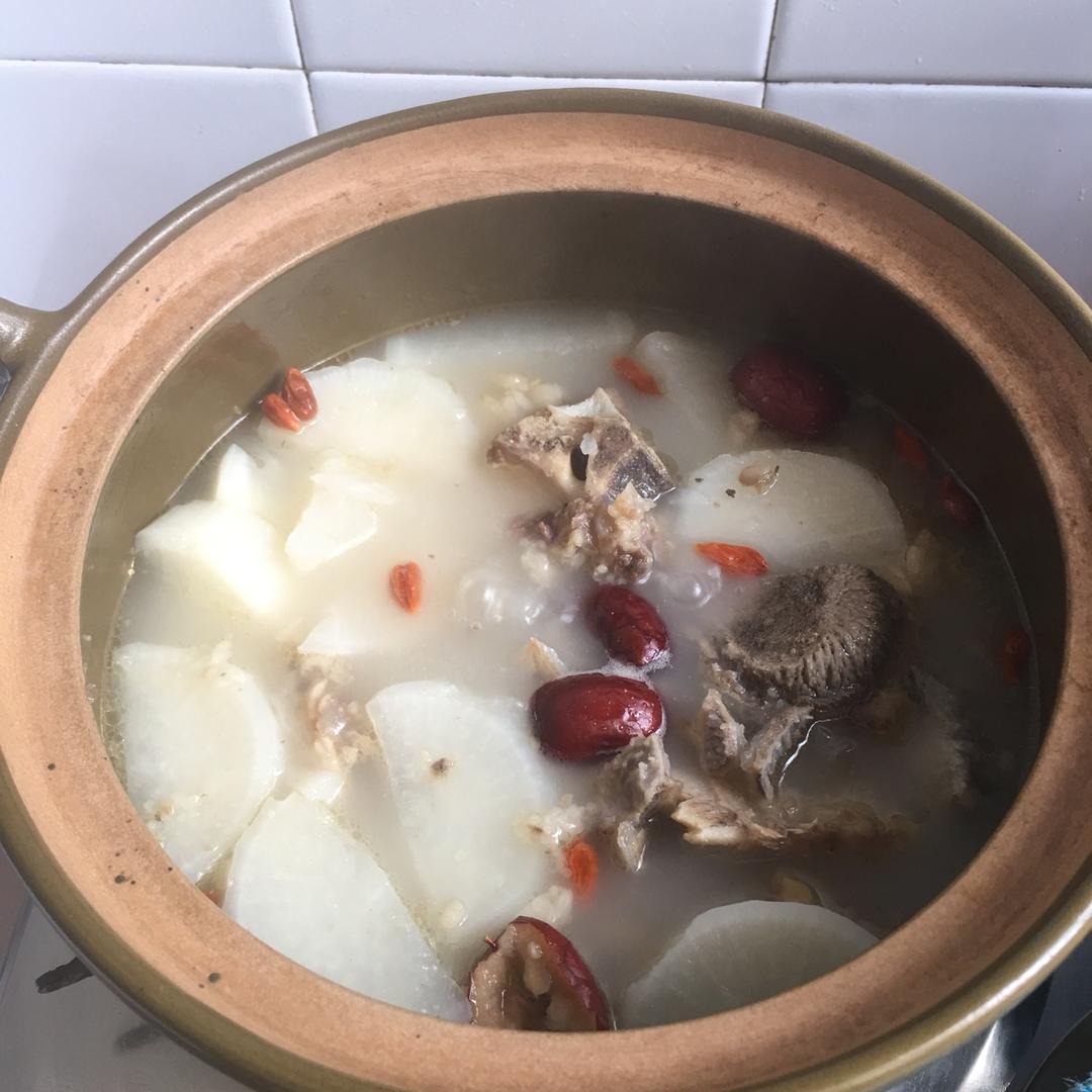 萝卜牛骨汤