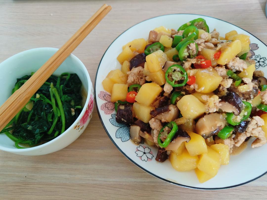 ㊙️香菇土豆肉沫拌饭❗️比外卖还好吃
