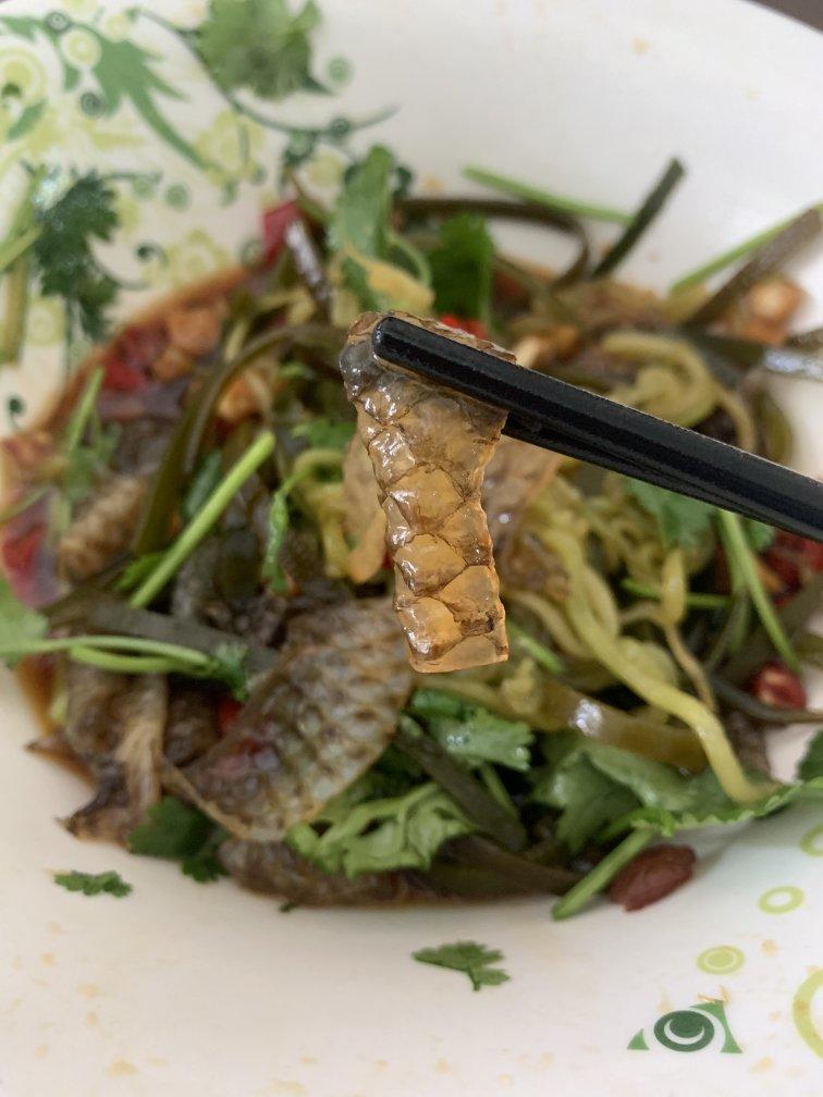 凉拌鱼皮（超详细Q弹好吃😋）