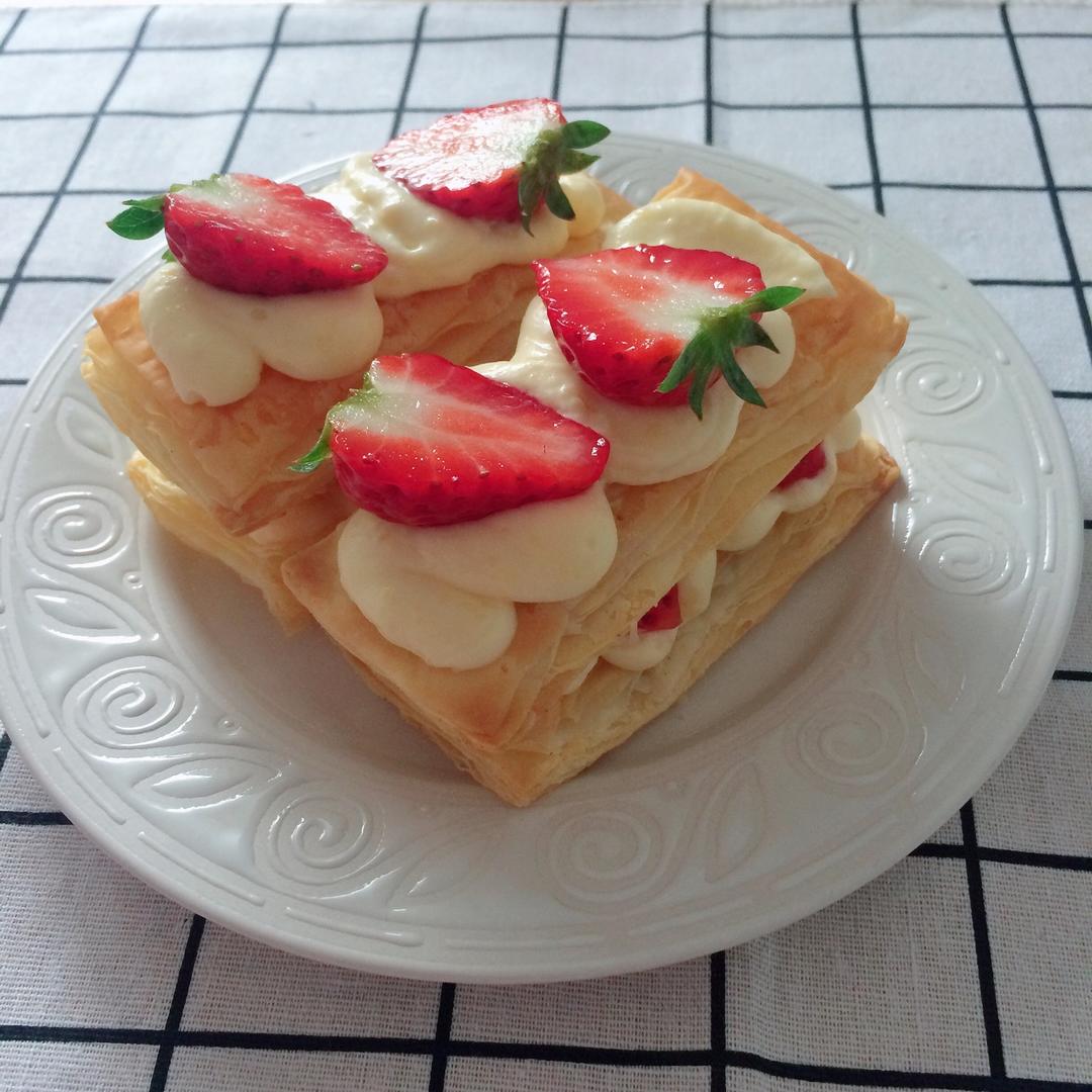 草莓拿破仑酥