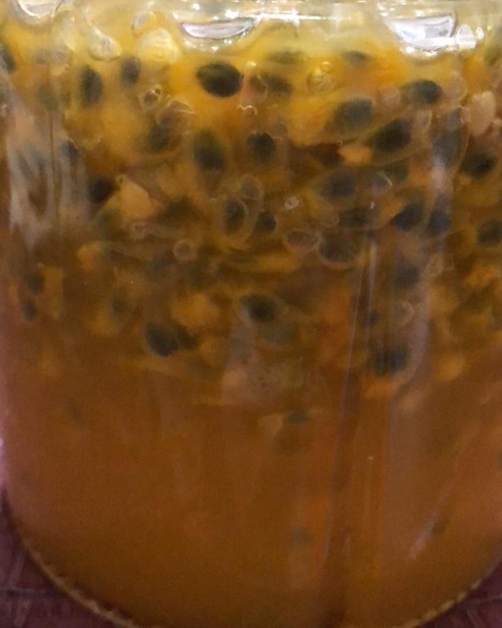 柠檬百香果蜂蜜饮