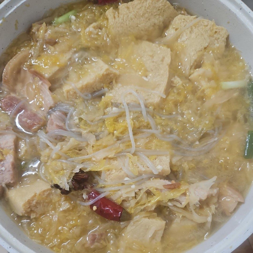 酸菜粉条冻豆腐