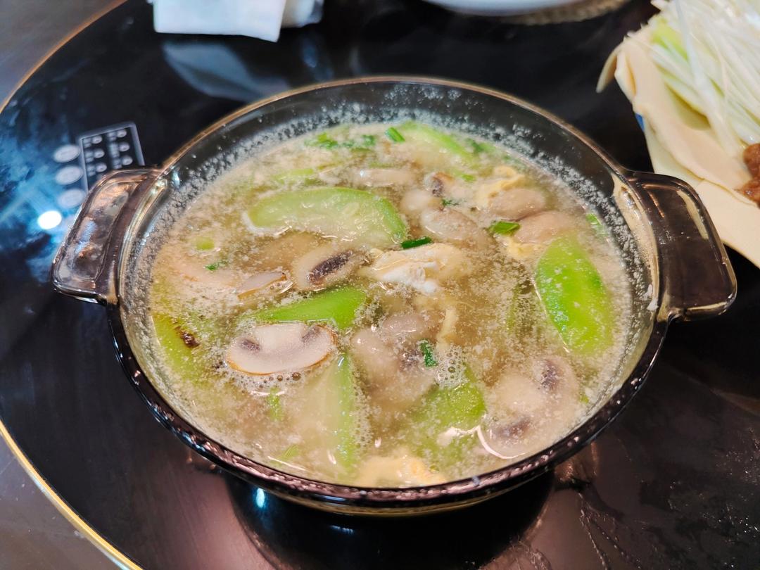 10分钟超简单——口蘑丝瓜汤