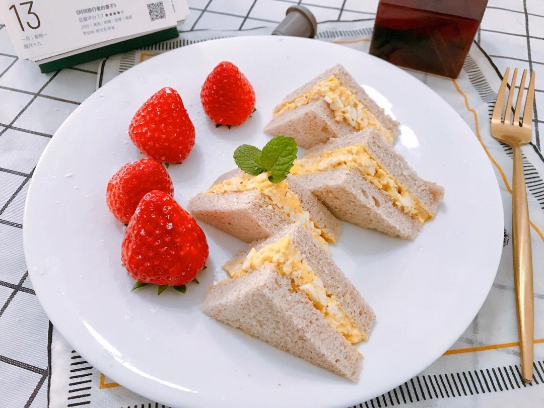 🎏深夜食堂美食『🥪鸡蛋三明治』