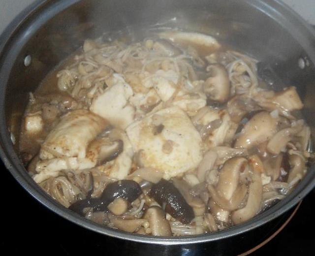 杂菇豆腐煲的做法